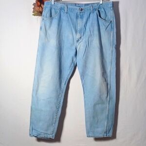 RUSTLER JEANS SIZE 42X30 IN A COTTON DENIM FADED AND STRESSED
